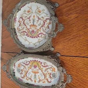 2 Antique Hua Rong Tang Zhi Oval And Round Claw Footed Trinket Dishes